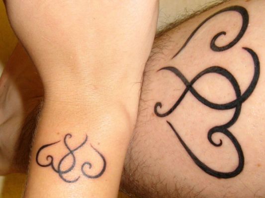 21 Heart Tattoos to Make You Look Even Cuter 