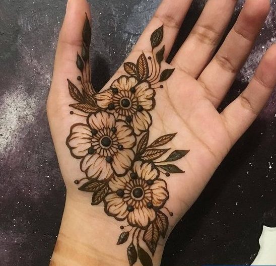 25 Simple Flower Mehndi Designs For All Occasions-sonthuy.vn