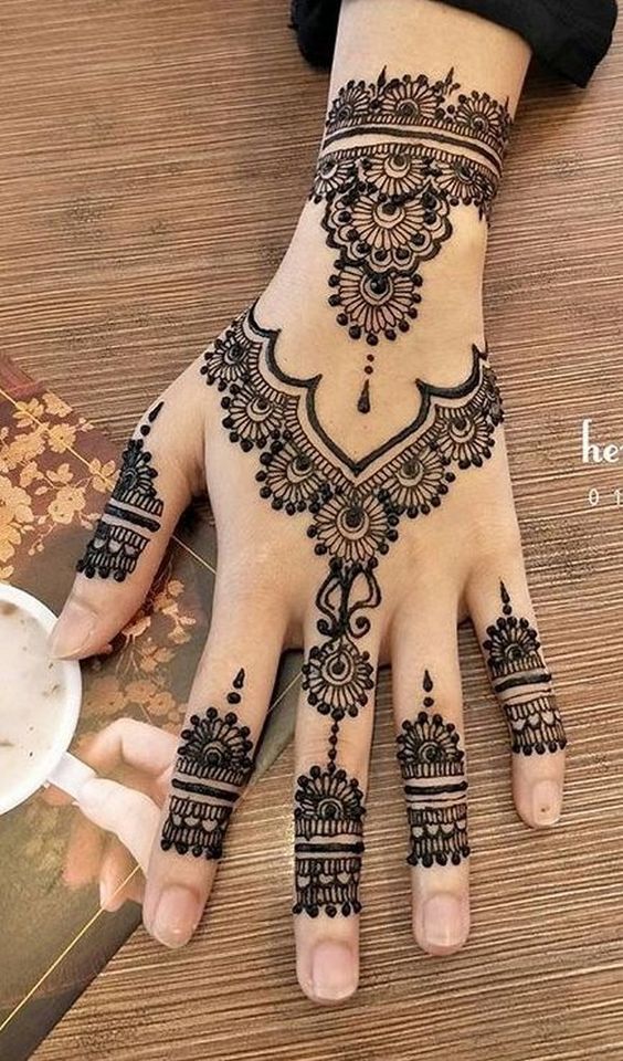 Wedding Mehndi: 20 Trending Bridal Mehendi Designs for 2021