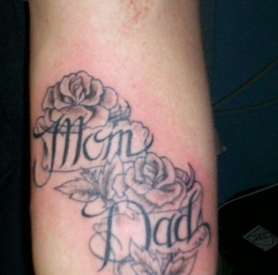 Mom Dad Tattoo on Wrist - Mom Dad Simple Tattoos - Simple Tattoos -  MomCanvas