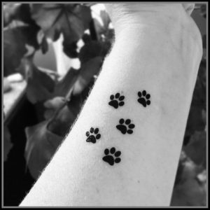 Tiny Cat Tattoo - Tiny Simple Tattoos - Simple Tattoos - MomCanvas