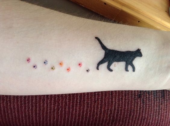 Cat portrait for Megan 🐈 #tattoo#cat#cattattoo#colortattoo#flowertattoo# legtattoo#girltattoo#legtattoo#cincinnati | Instagram