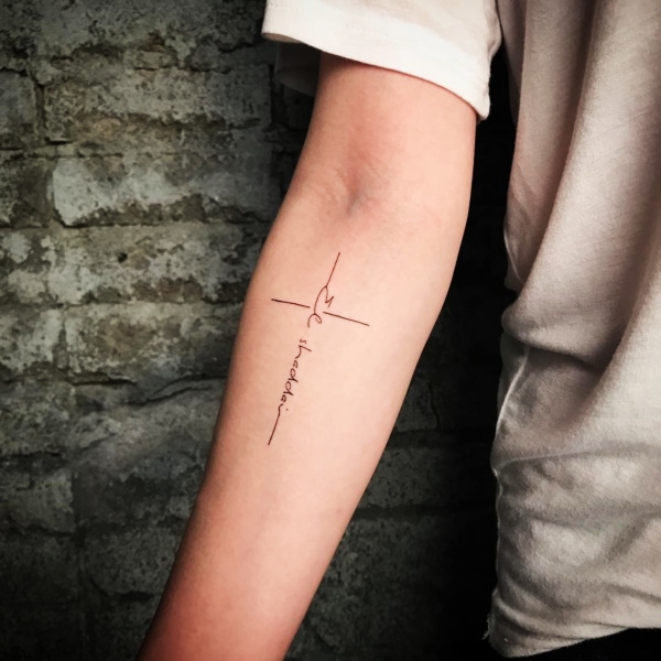 Amazing ruler of hearts Best Cross Tattoos for right arm ...