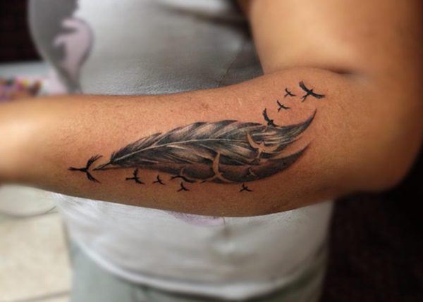 Harming for Feather Tattoo Design - Best Feather Tattoos - Best Tattoos -  MomCanvas