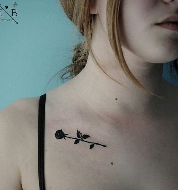 55 Most Attractive Collar Bone Tattoos Designs for Women