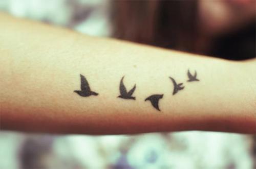 Stunning Unique Small Birds Tattoos - Small Bird Tattoos - Small Tattoos -  MomCanvas