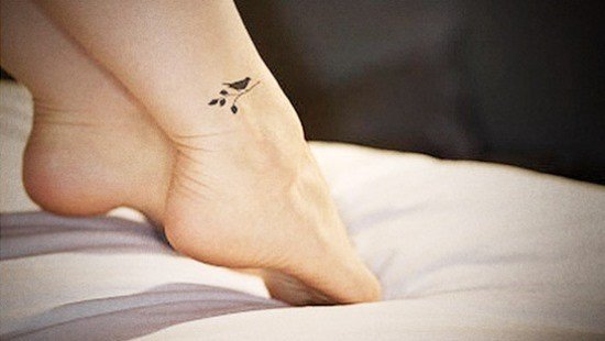Stunning Small Ankle Tattoos - Small Ankle Tattoos - Small Tattoos -  MomCanvas