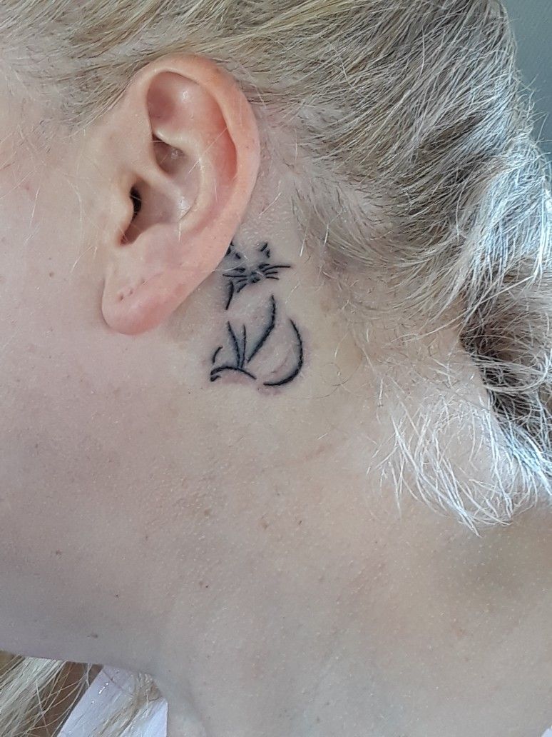 240 Beautiful Behind the Ear Tattoo Ideas with Meaning 2023   TattoosBoyGirl