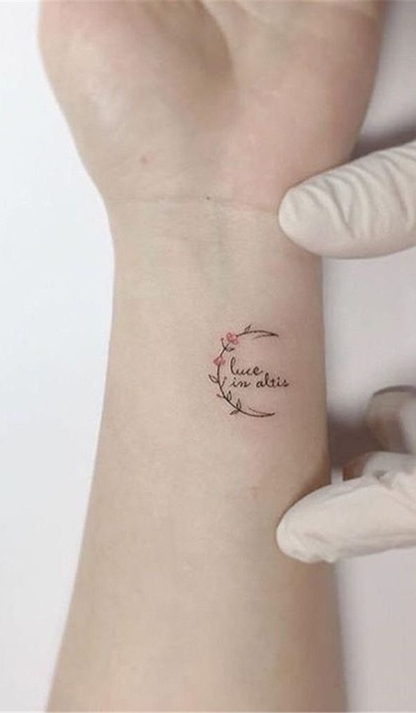10 Tiny Wrist Tattoo Designs To Get With Your BFF