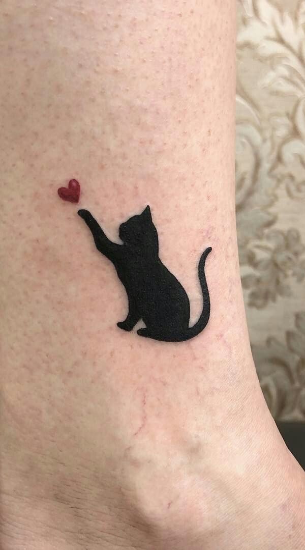 20 Best Small Cat Tattoos Pictures - MomCanvas