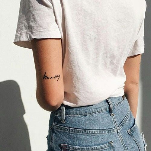 minimalist above elbow tattoo  Tatouage