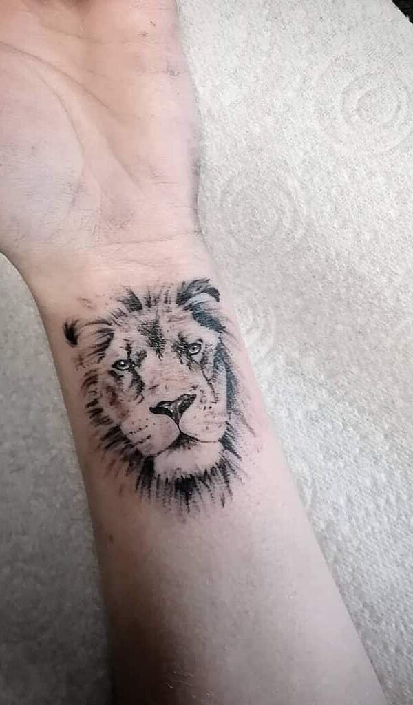 Flawless Small Lion Tattoo - Small Lion Tattoos - Small Tattoos - MomCanvas